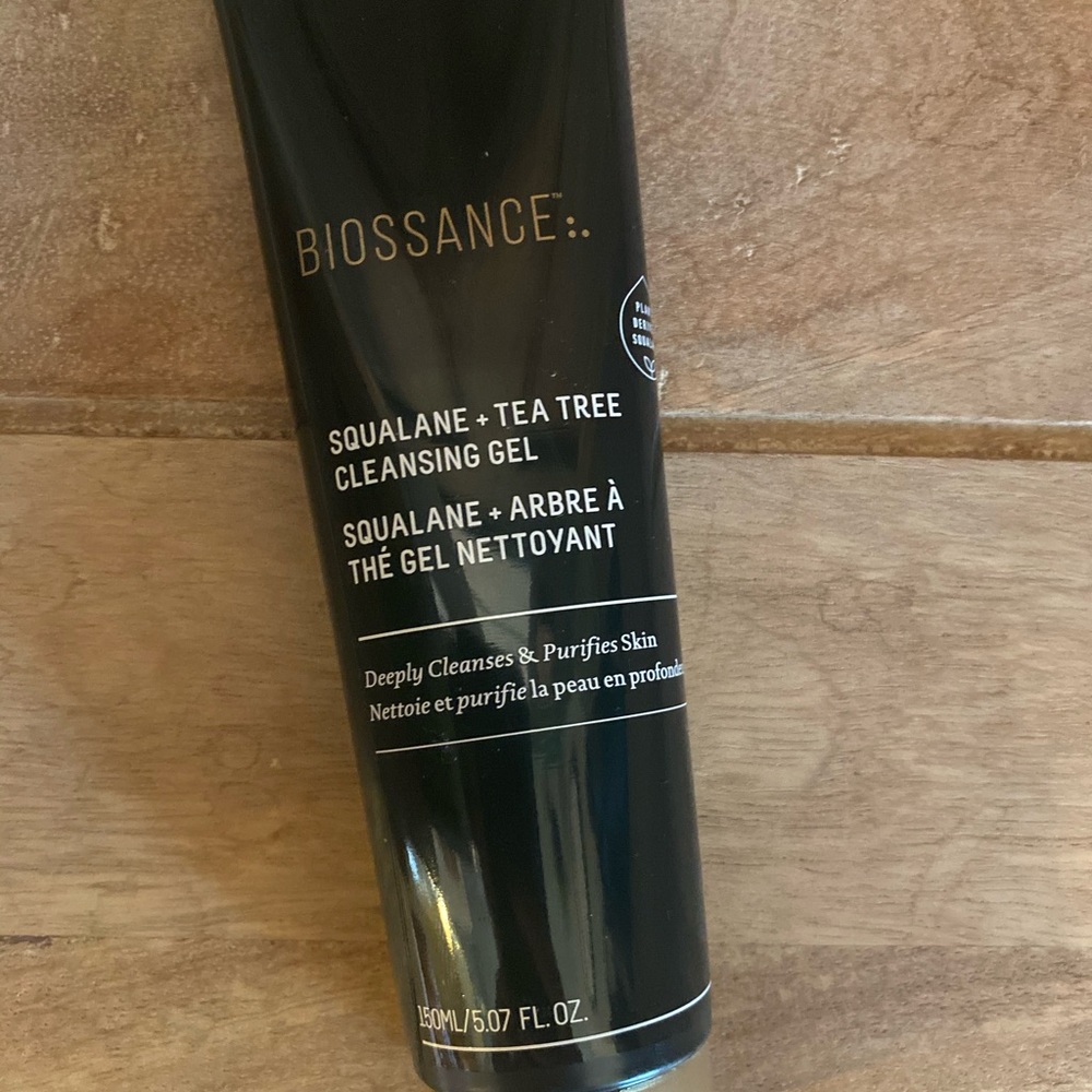 Biossance Squalane + Tea Tree Cleansing Gel